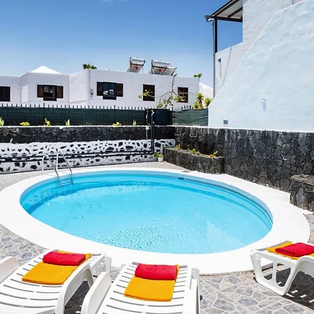 ヴィラ Anjharad By *